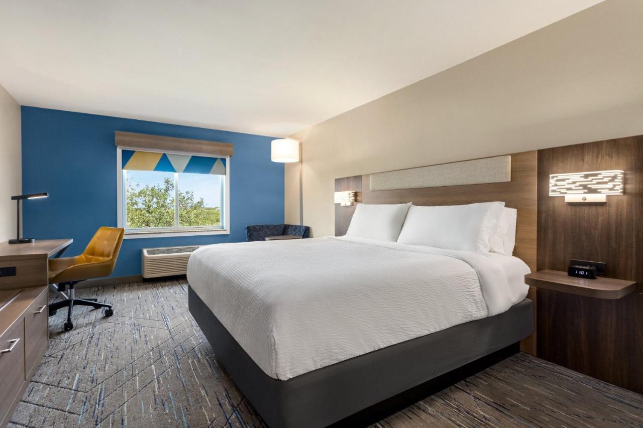Holiday Inn Express Hotel & Suites Fort Pierce West By Ihg Экстерьер фото