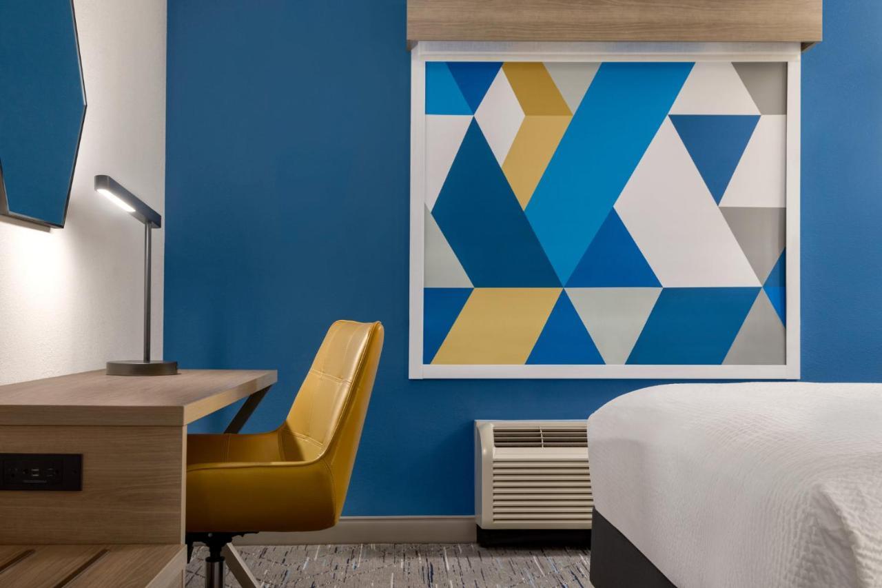 Holiday Inn Express Hotel & Suites Fort Pierce West By Ihg Экстерьер фото