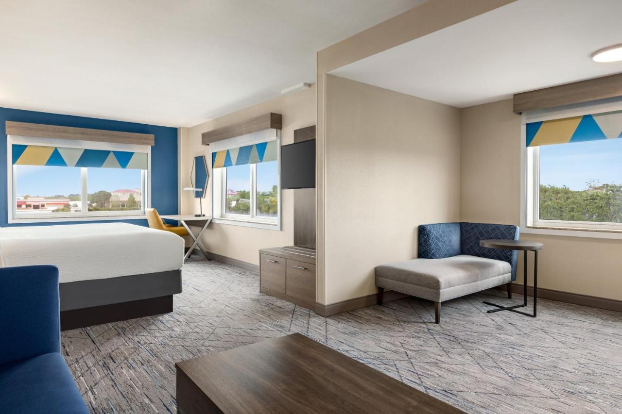 Holiday Inn Express Hotel & Suites Fort Pierce West By Ihg Экстерьер фото