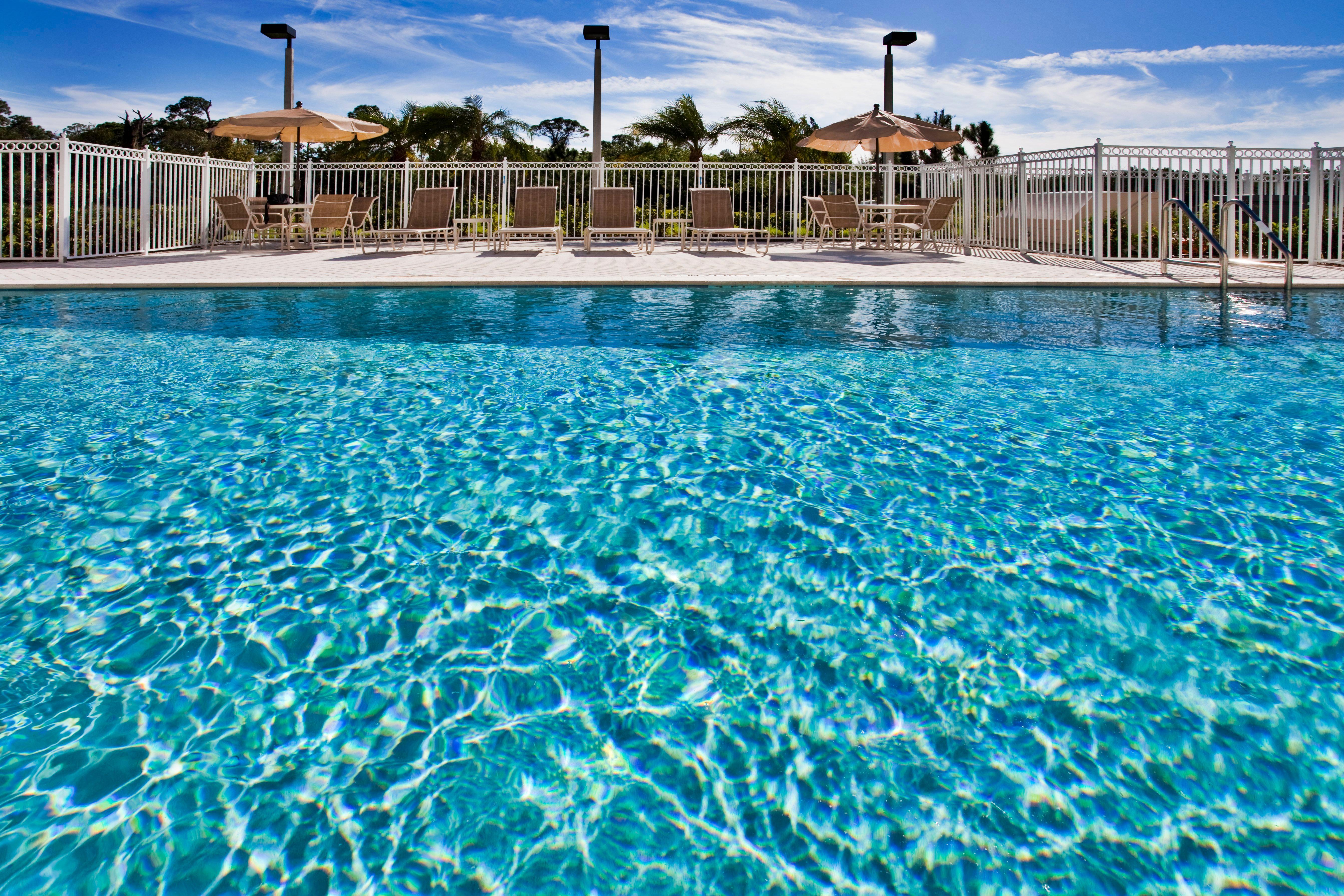 Holiday Inn Express Hotel & Suites Fort Pierce West By Ihg Экстерьер фото