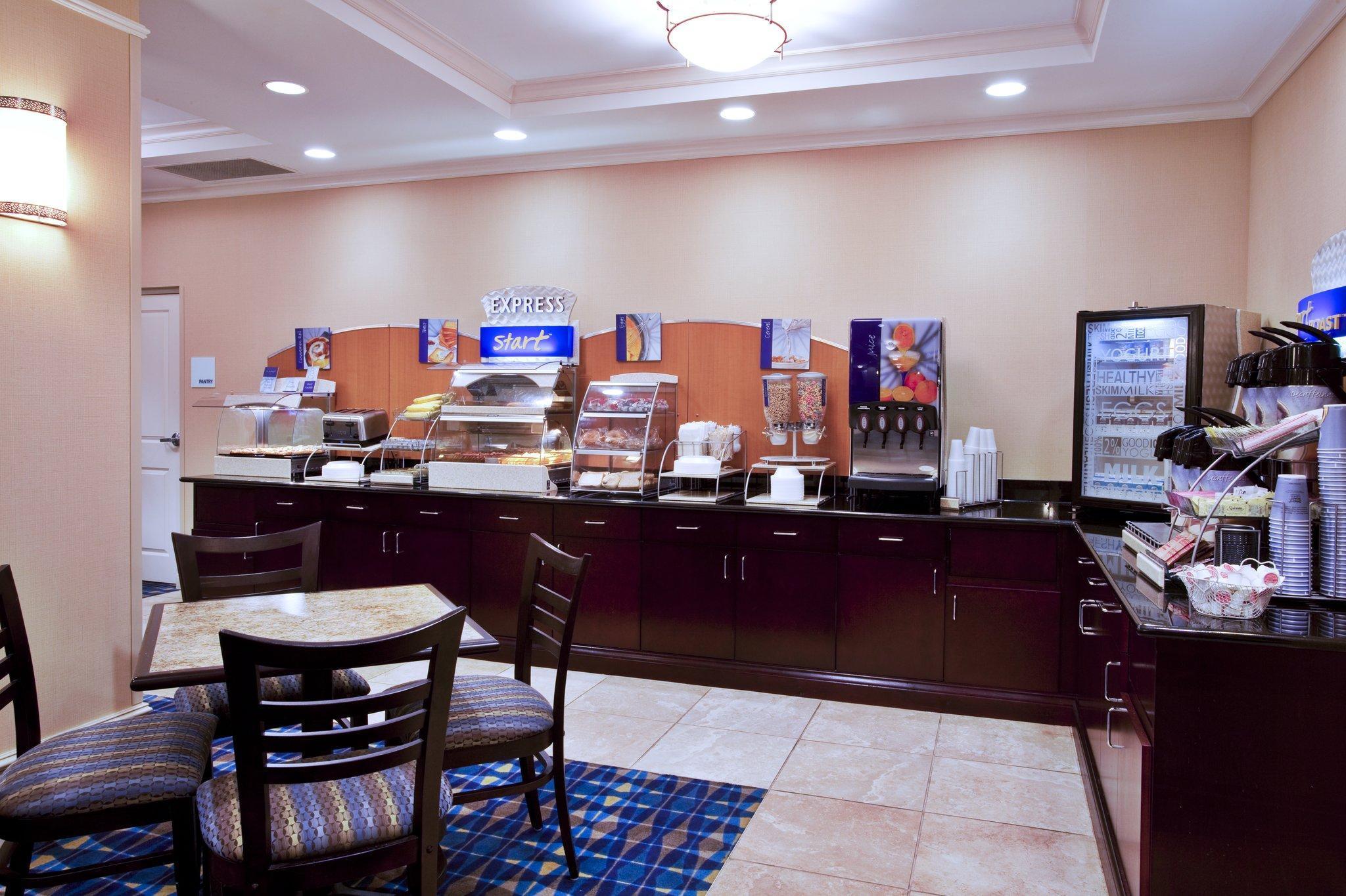 Holiday Inn Express Hotel & Suites Fort Pierce West By Ihg Экстерьер фото