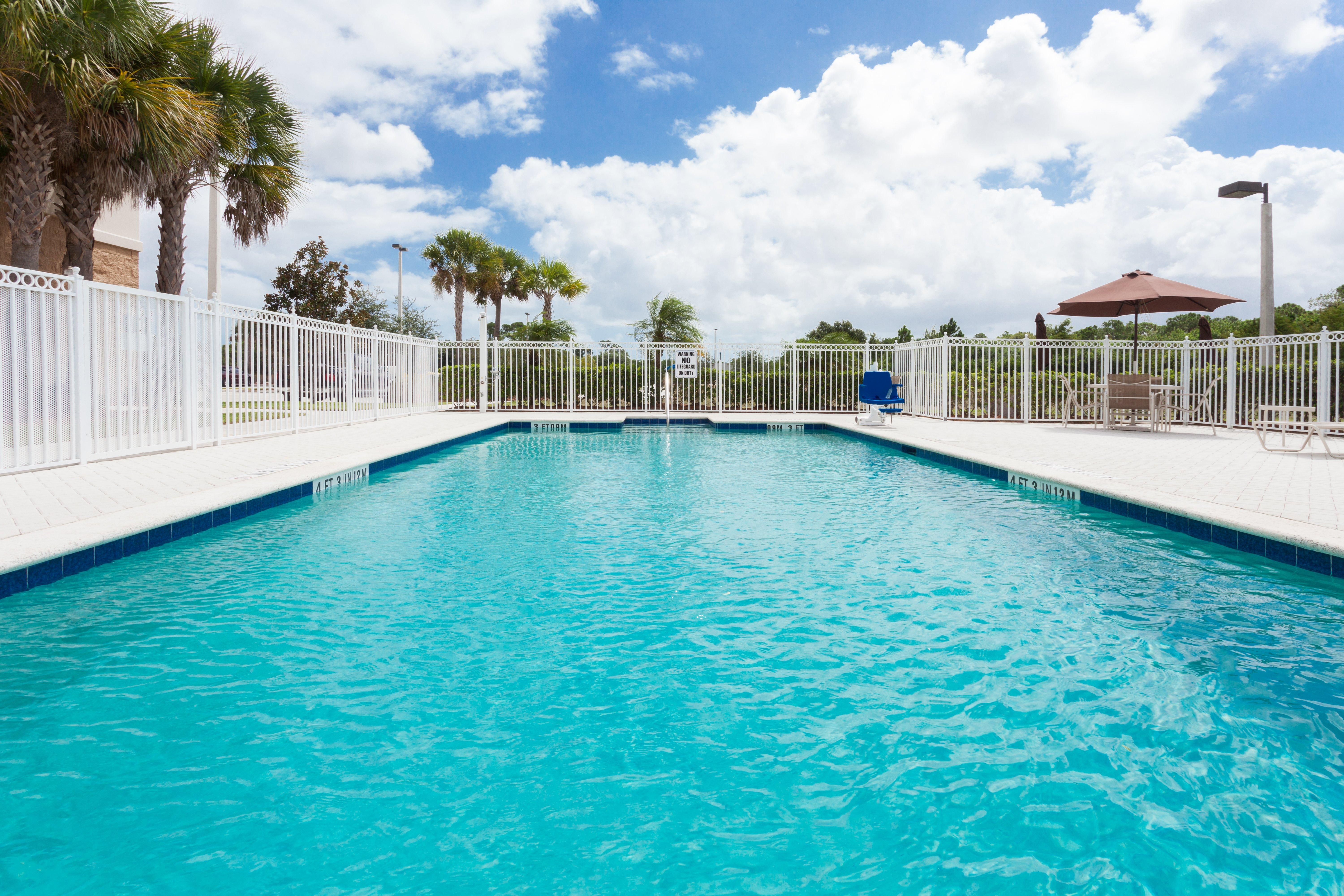 Holiday Inn Express Hotel & Suites Fort Pierce West By Ihg Экстерьер фото